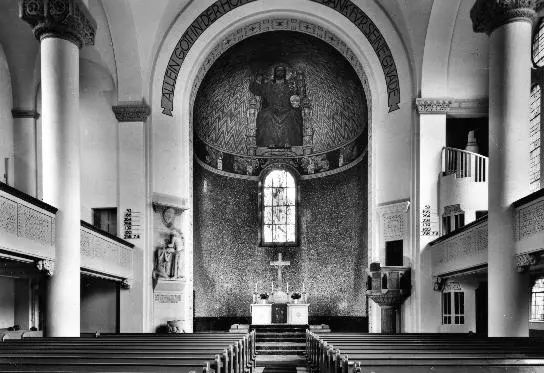 Apsis der Lukas-Kirche 1960